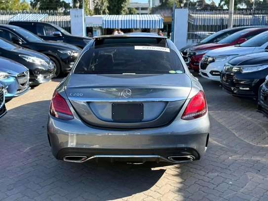 Mercedes benz c200 Sunroof 2019model image 2