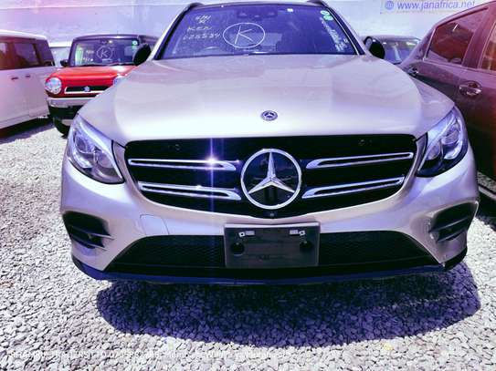 Mercedes Benz GLC 220d Gold 2017 image 1