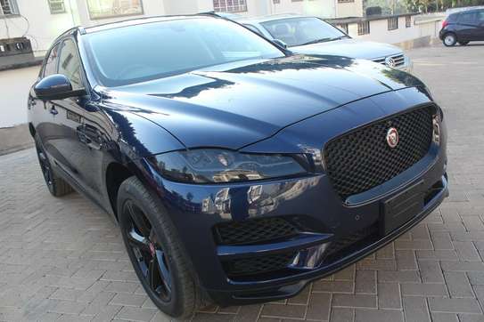 Jaguar F Pace Alloys 2017 Leather Sunroof 74,000 Kms image 2