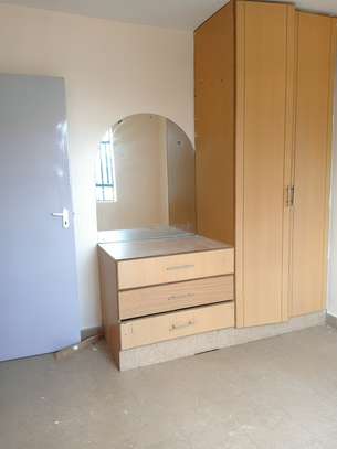 One Bedroom to let image 13