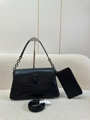 DESIGNER LADIES HANDBAGS image 4