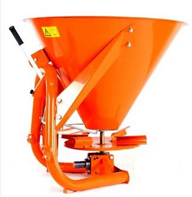 Conical Fertilizer Spreader 300 Ltrs Single Disc With PTO Shaft image 1