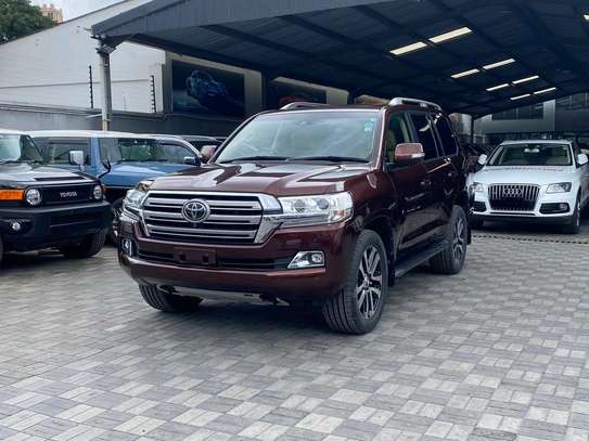 Toyota Land cruiser V8 2018 image 3
