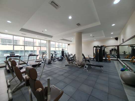 3 Bed Apartment with En Suite in Parklands image 5