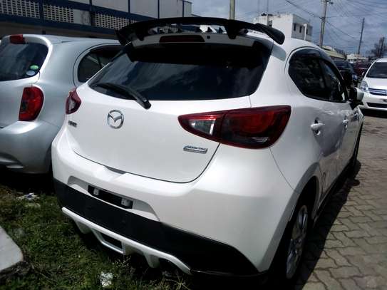 Mazda Demio image 6