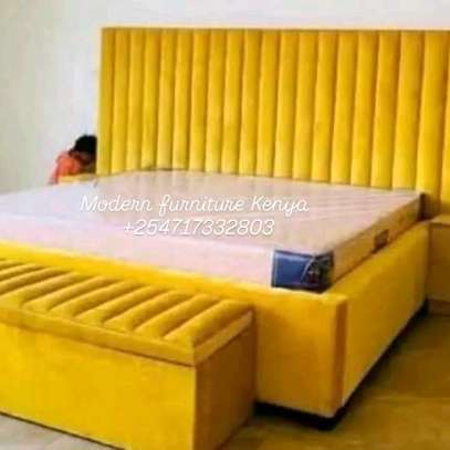 Modern king size bed image 1