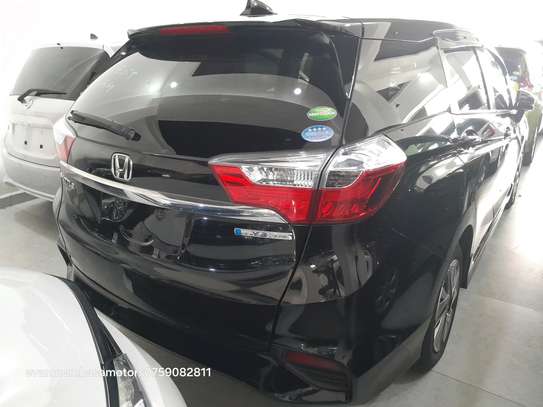 Honda shuttle hybrid 2018model image 4
