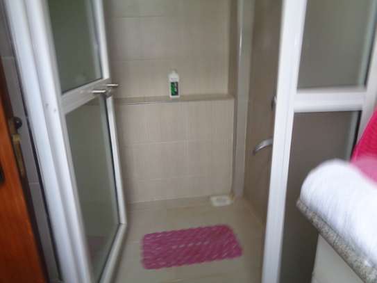 2 bedroom apartment for rent in Kilimani image 9
