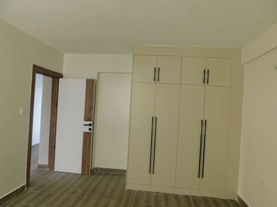 5 Bed Apartment with En Suite at Parklands image 6