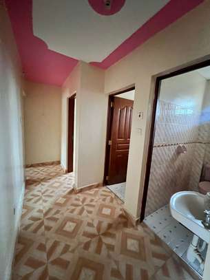 2-bedroom house to let image 3