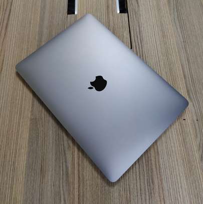 MacBook Pro 2017 | Intel Core i5 image 5