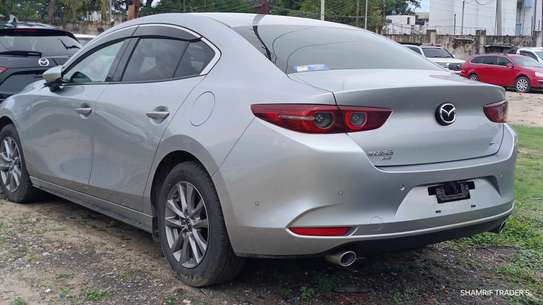 MazdaAxela  3 AWD Silver 2019 image 9
