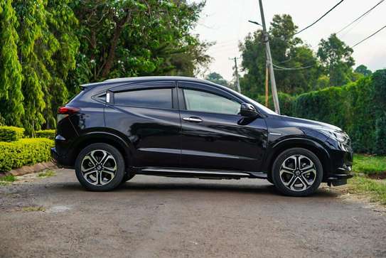 Honda Vazel black color fully loaded 2018 model image 8
