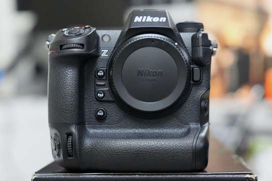 Nikon Z9 Mirrorless Camera (new) image 4