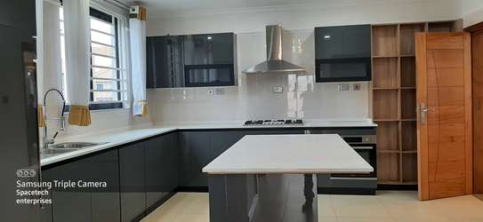 4 Bed Townhouse with Gym in Runda image 6