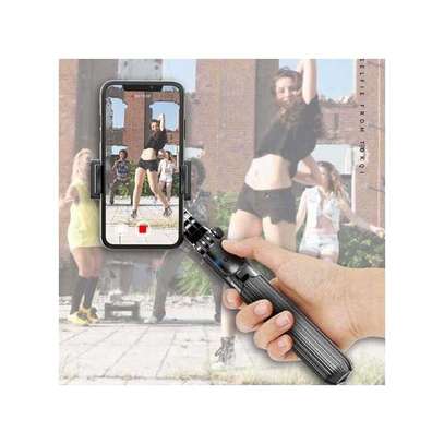 Selfie Stick Video Tripod Black   flexible holder image 3
