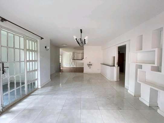 5-Bedroom House for Rent in karen, Nairobi Kenya image 5