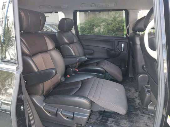 Nissan ELGRAND HIGHWAY  STAR image 3