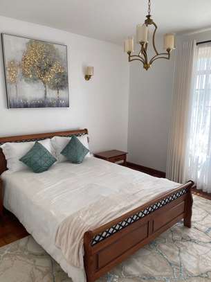 4 Bed Apartment with En Suite in Riverside image 13