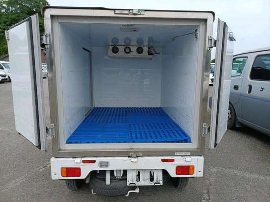 SUZUKI CARRY WITH FREEZER (MKOPO ACCEPTED ) image 5