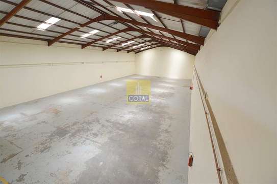 12500 ft² warehouse for rent in Mombasa Road image 5