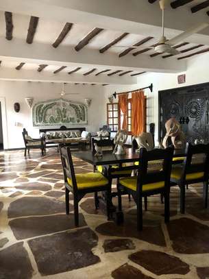 5 Bed Villa with En Suite in Malindi image 29