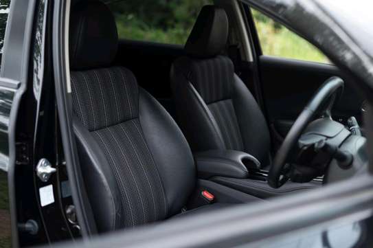 Honda Vazel black color fully loaded 2018 model image 5