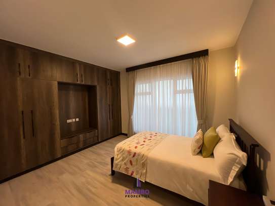 Furnished 2 Bed Apartment with En Suite at Riverside Drive image 9
