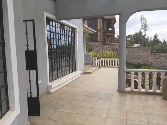 5 Bed Townhouse with En Suite at Kerarapon Drive image 12