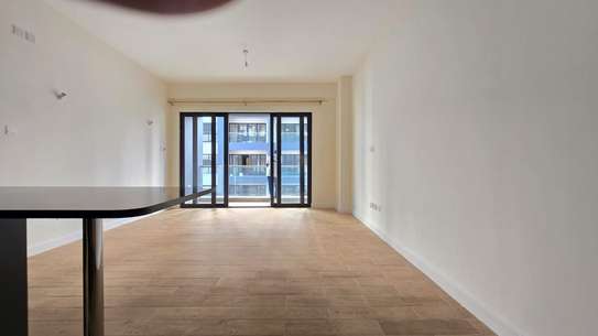 1 Bed Apartment with En Suite in Lavington image 5