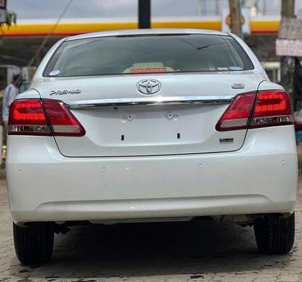 Toyota Premio silver color 2018 model image 6