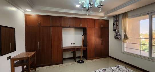 3 Bed Apartment with En Suite in Kilimani image 7