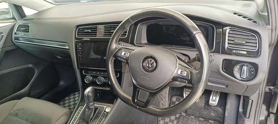Volkswagen Golf TSi black 2018 image 4