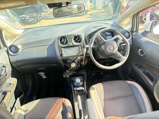 Nissan Note medalist image 2