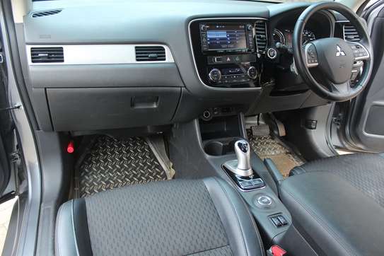 Mitsubishi Outlander PHEV GG2W 4WD 2015 image 5