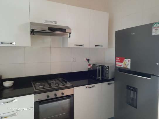 Fully furnished2bdr image 4