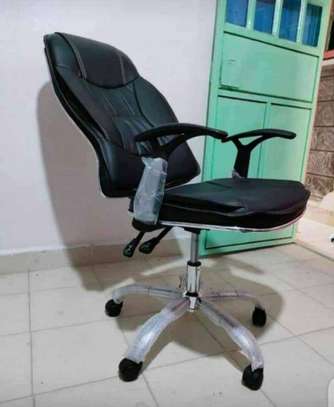 Quality and durable office chairs image 6