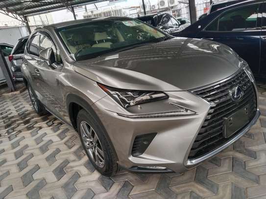 Lexus NX 300540 image 1