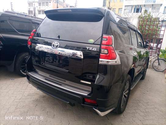 Toyota prado TZG diesel 2019 model image 6