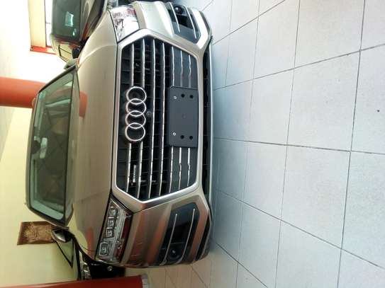 Audi Q7 Grey image 10