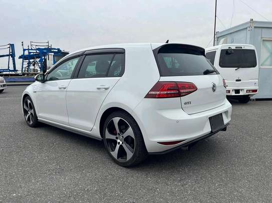 GOLF GTI image 7