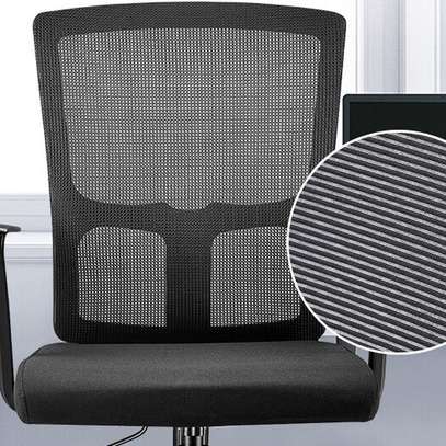 Office seat: Ergonomic medium back mesh office seat image 3