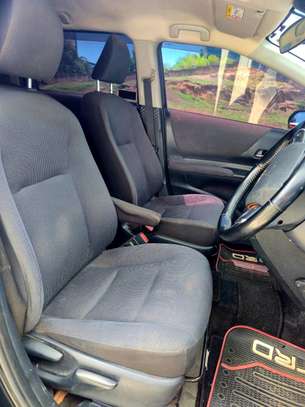 TOYOTA SIENTA hybrid 2017MODEL 7 SEATER image 2