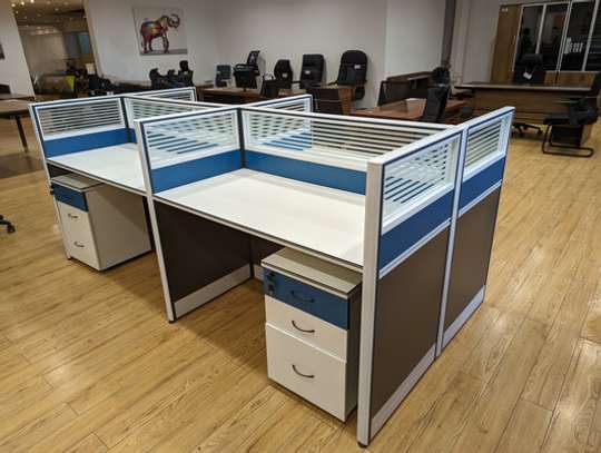 Modern office working station image 9