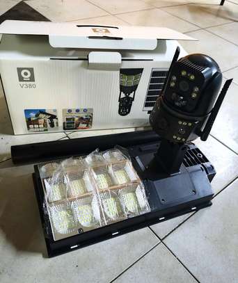 Quality V380 Solar Street Light 4g Dual Lens Camera 180w image 3