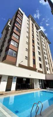 3 Bed Apartment with En Suite in Thome image 31