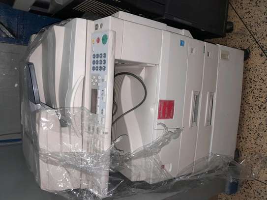 Affordable photocopies machine mp 2000 image 3