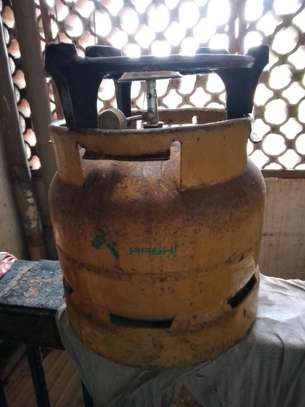 Hashi Gas cylinder 6kg with regulator image 2