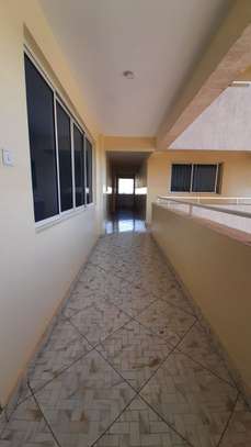 Serviced 2 Bed Apartment with En Suite in Kilimani image 15