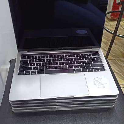Macbook pro 2016 laptop image 1